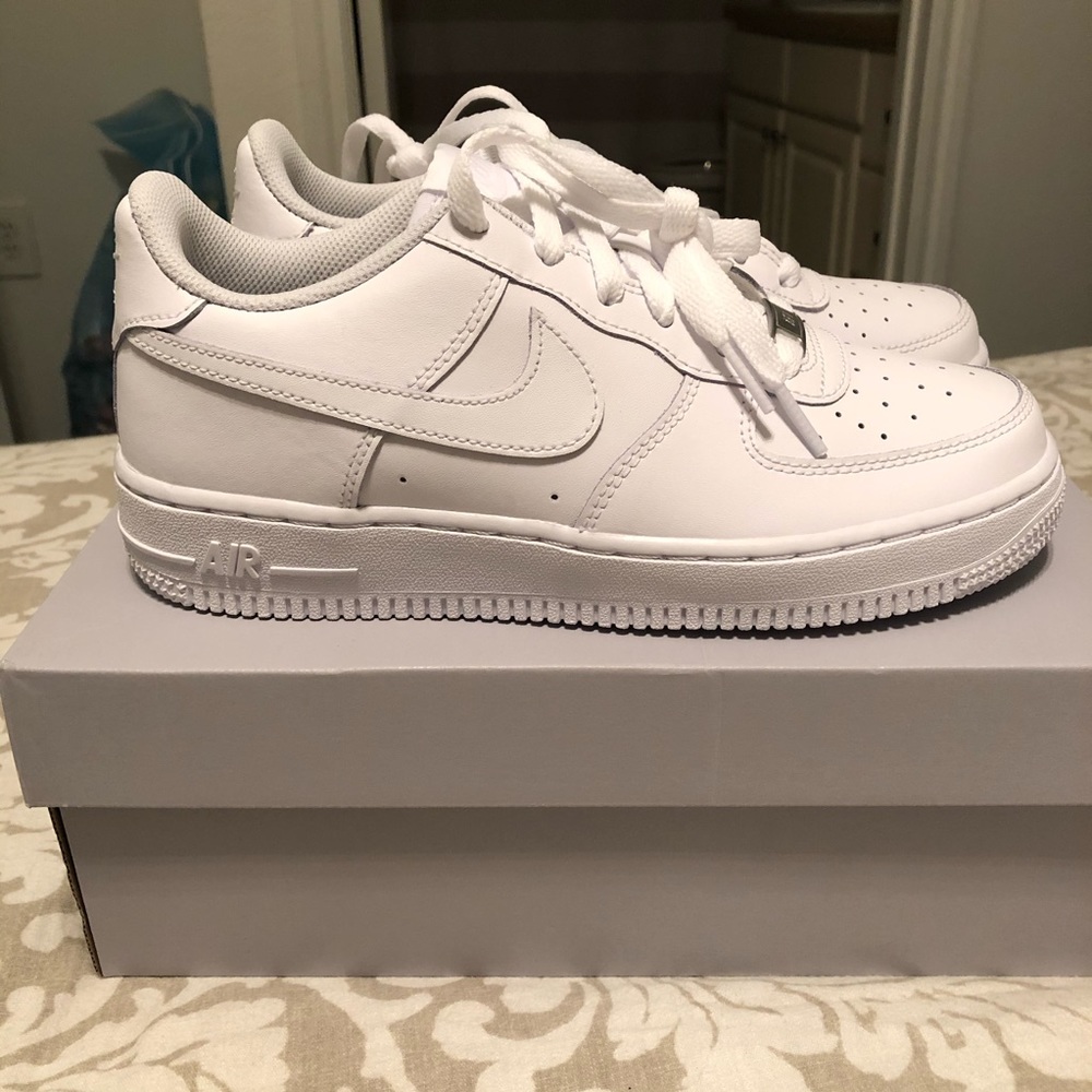 Nike Air Force 1 (GS) NEVER WORN